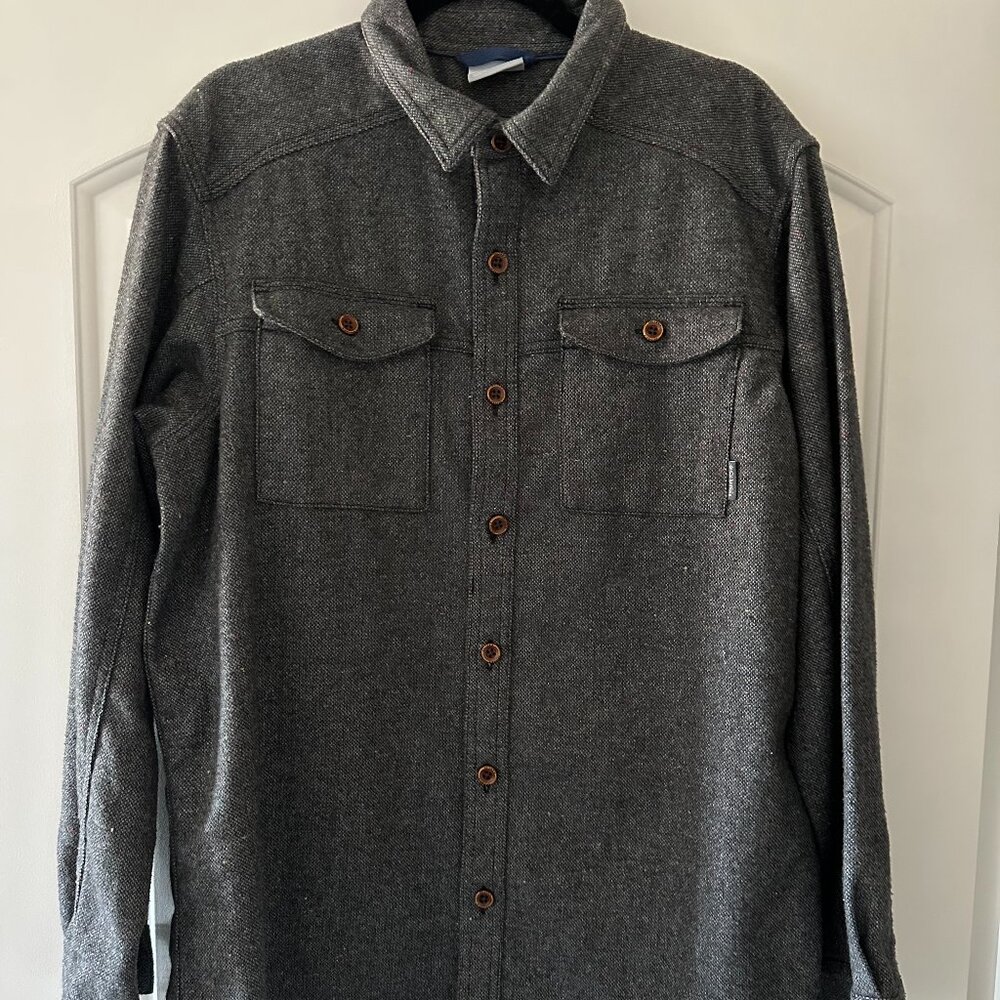 Columbia Men's Wool Blend Button Down Shirt in Charcoal Grey - Size L
